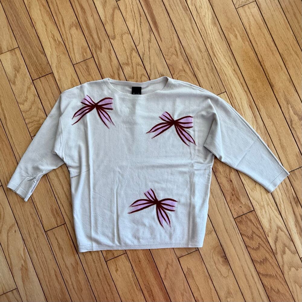 Aaeda Winter White Boatneck 3/4 Sleeve Felted Bow Accent Sweater Medium NWT